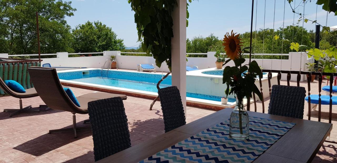 Villa Lucia With Private Pool And A Whirlpool Vis Exterior photo