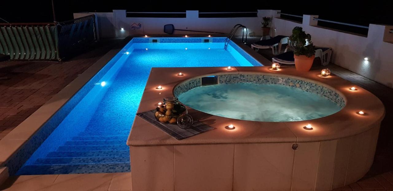 Villa Lucia With Private Pool And A Whirlpool Vis Exterior photo